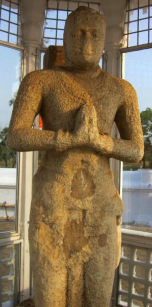 Буддист.(Средневековая статуя). Сигирия. Шри-Ланка. Фото Лимарева В.Н.  