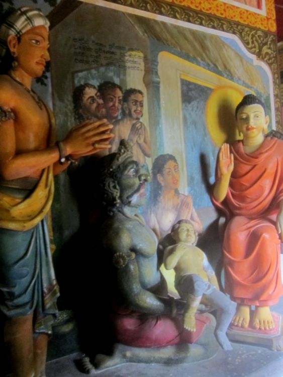  Проповедь Будды. Шри-Ланка. сульптурная композиция 19 века. (Фото Лимарева В.Н.)