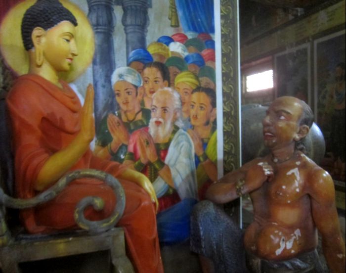 Преклонение пекред Буддой. Живопись в храме 19 века. Шри-Ланка. Фото  Лимарева В.Н.